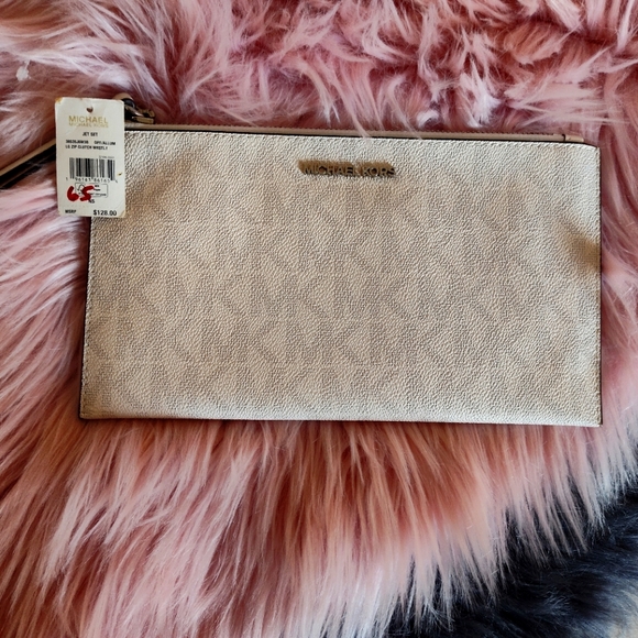 Michael Kors White Wristlet Clutch with Gold Hardware - Picture 1 of 6